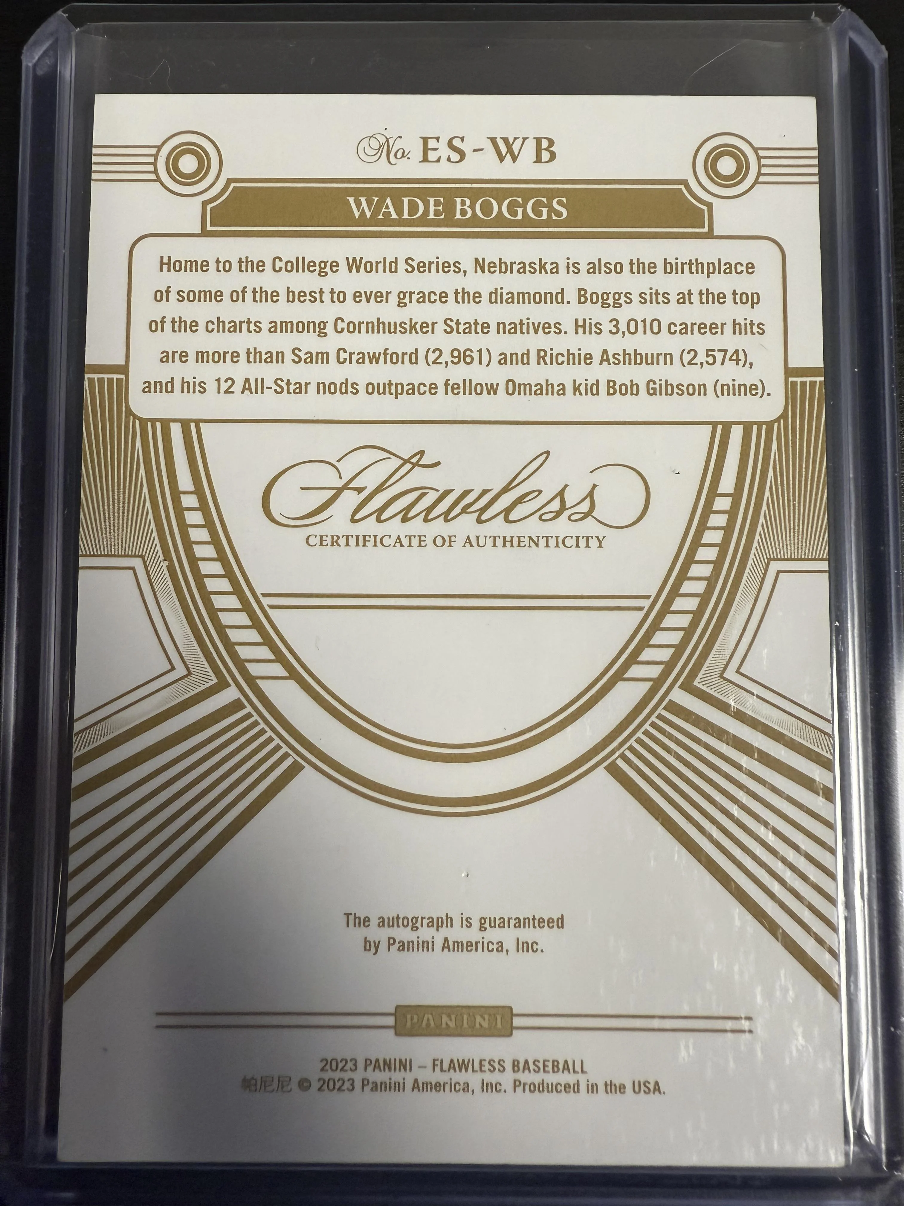 2023 Panini Flawless #ES-WB Wade Boggs Excellence Signatures Sapphire #/15 - Image 2