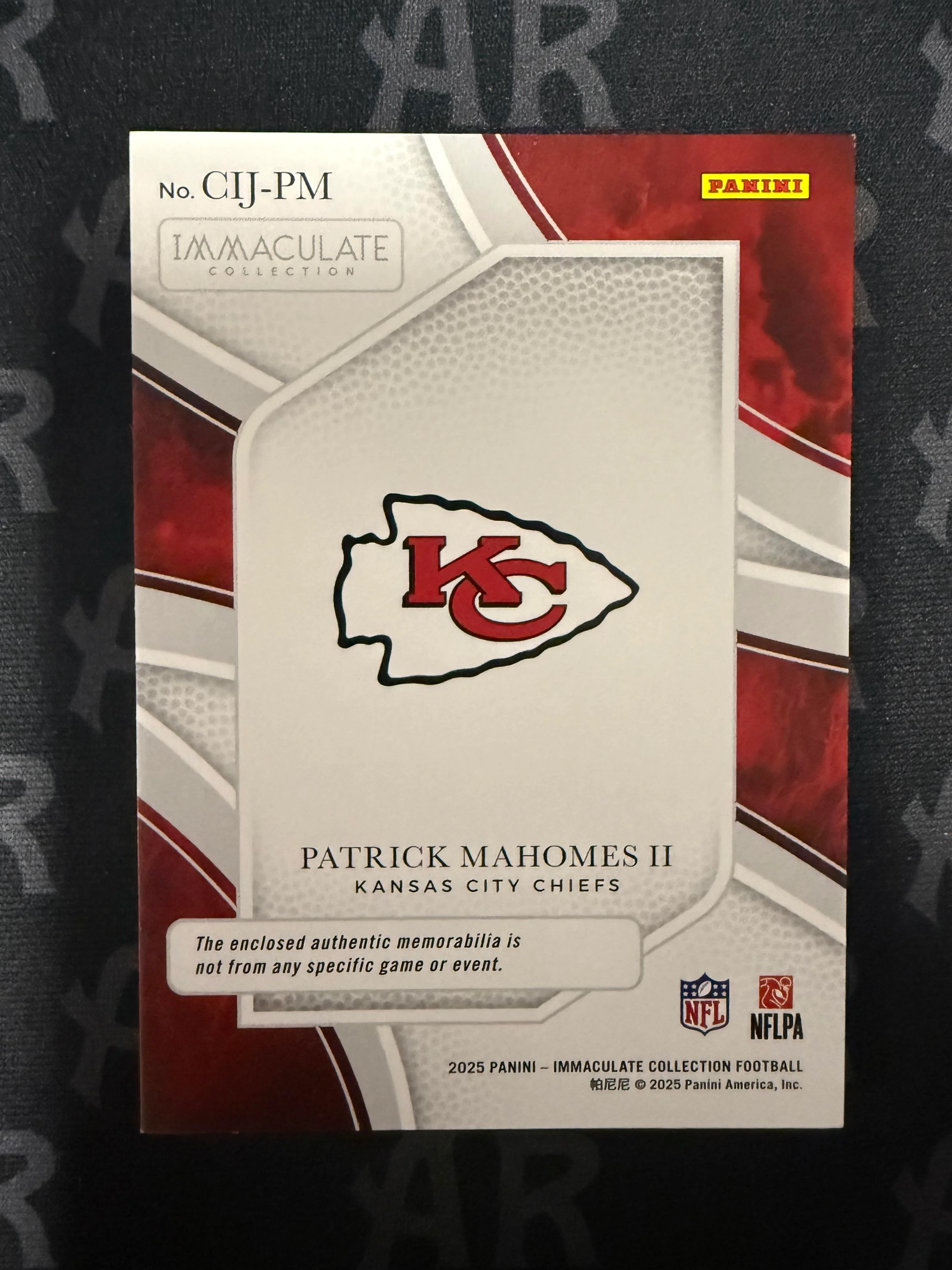 2023 Panini Immaculate #CIJ-PM Patrick Mahomes II Clearly Immaculate Jerseys /99 - Image 2